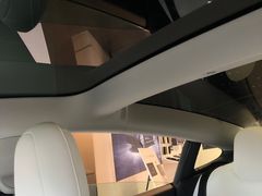 -TESLA 特斯拉(上海太古汇体验店)