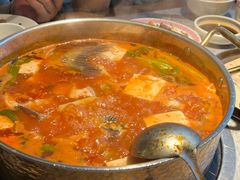 -野山舂·贵州现舂酸汤牛肉(民生路店)