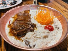 牛肉蘑菇烩饭-I HOLIC艾豪丽披萨(KKone店)