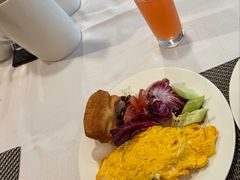 -深圳富苑皇冠假日套房酒店