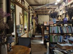 -斯多格书乡(北京大学畅春园店)