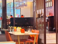 -阿瓦山寨·湘菜现炒·剁椒鱼头王(咸阳总店)