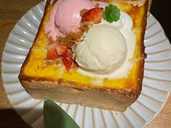 十年纪念版面包诱惑-蜜桃餐厅·伴山(湖滨商业街店)