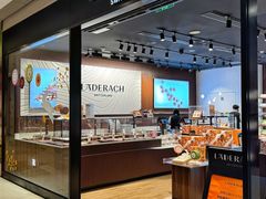 -Laderach 莱德拉(上海环贸iapm店)