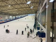 -乔波室内滑雪场