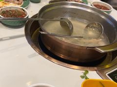 椰青水汤底-润园四季椰子鸡火锅(南山海岸城店)