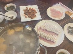脆皖鱼腩-正能量脆肉鲩火锅