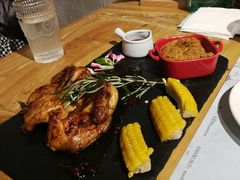 香草烤脆皮小春鸡-麦甜创意轻食餐厅(西康路店)