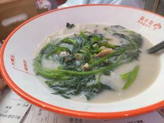 -麻小劲菌汤麻辣烫(体育西路店)