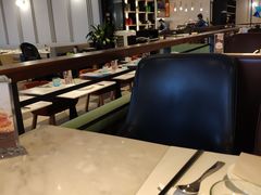 -港丽餐厅(高德置地店)