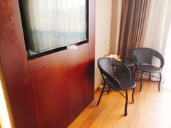 -铂逸梦秦酒店(横店梦幻谷店)