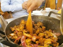 -胡须佬鸡煲四季火锅店(石厦西村直营店)