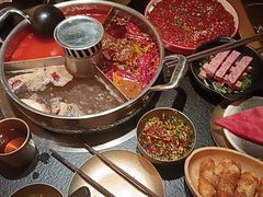 -晓宇重庆火锅(西安荟聚店)