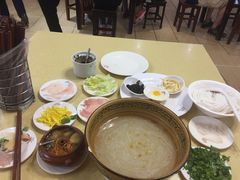 -桥香园云南过桥米线(金马碧鸡店)