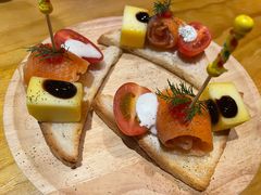 三文鱼蟹肉卷-tapas by dos cielos西班牙餐厅(重庆光环购物公园店)