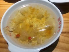 木耳炖桃胶-恋萍小吃(时代店)