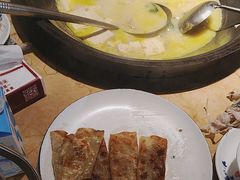 -陈大锅·岳阳鱼馆·地道岳阳菜(美食街店)