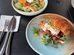 -Two Birds One Stone·一石二鸟(诚品生活店)