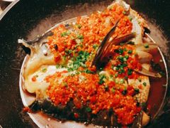 老坛剁椒蒸鱼头-爱碗亭·鲜炒湖南菜(壹城中心店)