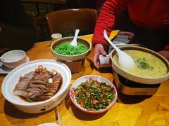-琥珀老六龙虾(四里河店)