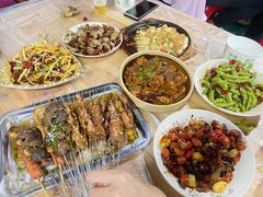 姜辣猪弯弯-小民大排档(马场角横路店)