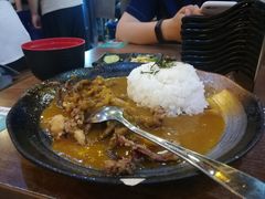 唐扬鱿鱼须咖喱饭-犀牛家猪排