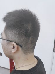 -首脑美发沙龙