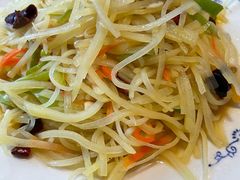 酸辣土豆丝-皇后阿龙烤吧(原泉城路店)