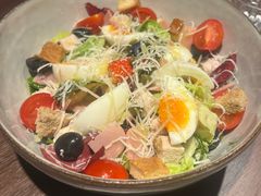 老教堂沙拉-JINNS锦时 steak&pizza(浸信会礼拜堂旧址店)
