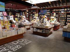 -西西弗书店(三峡广场湟恩新纪元购物广场店)