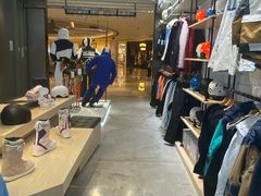 -Hopo Snow 城市滑雪空间(滨江宝龙城店)