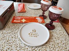 -小董哥烤串·爆汁大油边(故宫店)