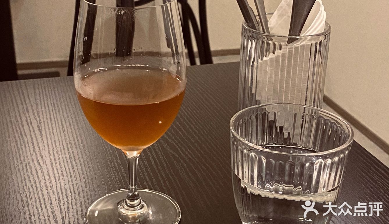 很有格调的自然酒餐吧