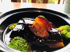 普洱茶蒜香红烧肉-丽江金茂凯悦臻选酒店-滇香馆
