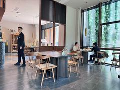 -九月里.自由花园餐厅