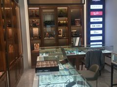 -回瑞眼镜·蔡司·依视路官方授权店(广益路万达店)
