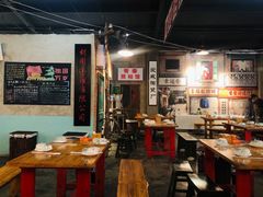 -胡同小馆(新威路店)