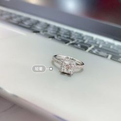 点击看大图 -钻石小鸟钻戒婚戒定制(石路店)
