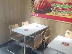 -华莱士·炸鸡汉堡(李沧乐客城店)
