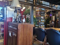 -酤居湖景音乐餐吧(安宁店)