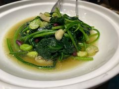 鲜蚕豆煮菠菜-九十九顶毡房(阜石路店)