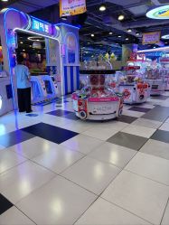 -孩子王童乐园(广州萝岗万达店)