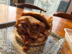 -老天桥酱肉烧饼夹肘子(天桥店)