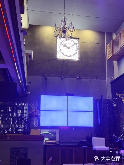 新雅图酒吧图片