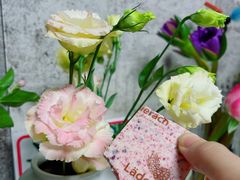 -Laderach 莱德拉(上海环贸iapm店)