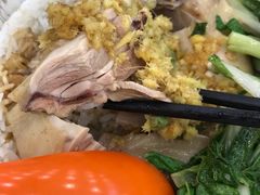 嫩嫩的鸡肉-西华美食•老广烧腊(百灵路店)