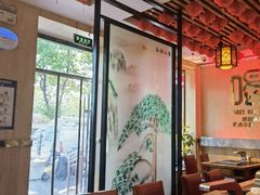 大堂-刘记大块烤羊腿餐吧(北沙滩店)