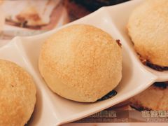 酥皮焗叉烧包-添好运点心专门店(深水埗店)