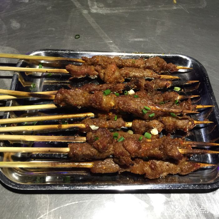 深夜烧货·年靑人的烧烤屋(集盒店)