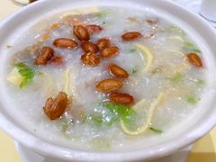 -雍景湾大酒楼(怡翠花园店)